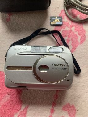 Fujifilm FinePix 2650 Silver Compact Point-and-Shoot Camera